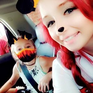 Meet your Posher, Andrea